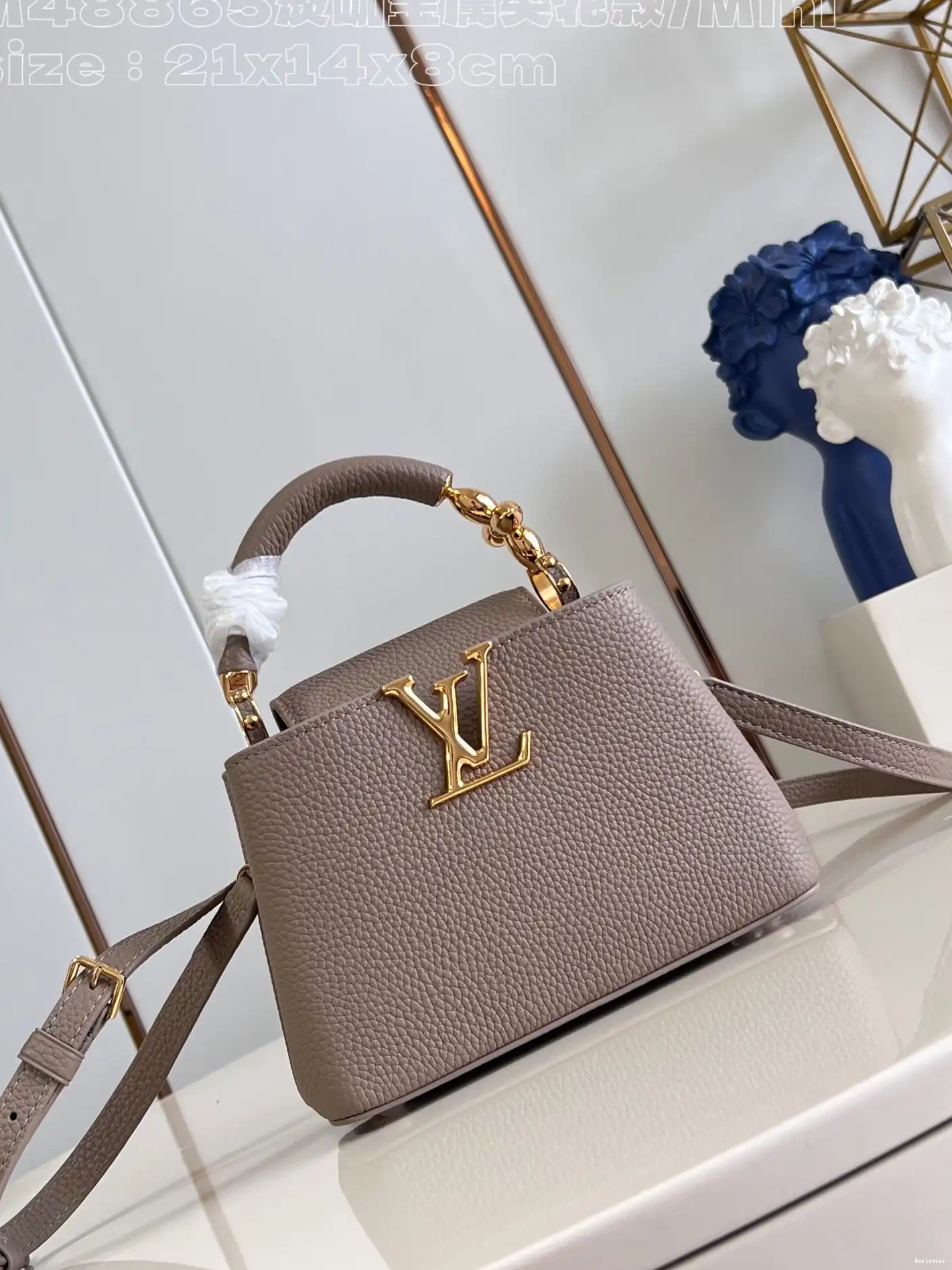 CAPUCINES VUITTON MINI-21*14*8CM LOUIS 0506